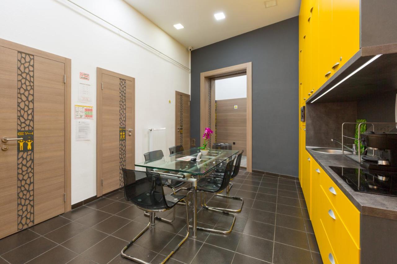 E14 Design Hostel Budapest Luaran gambar