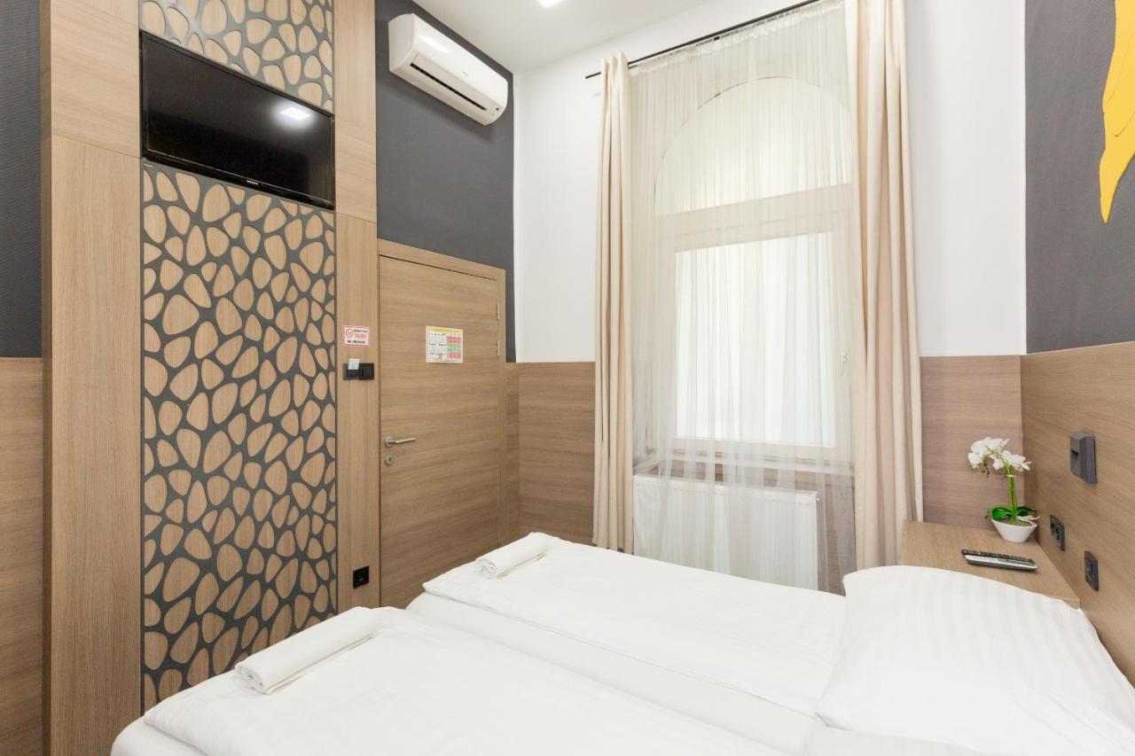 E14 Design Hostel Budapest Luaran gambar