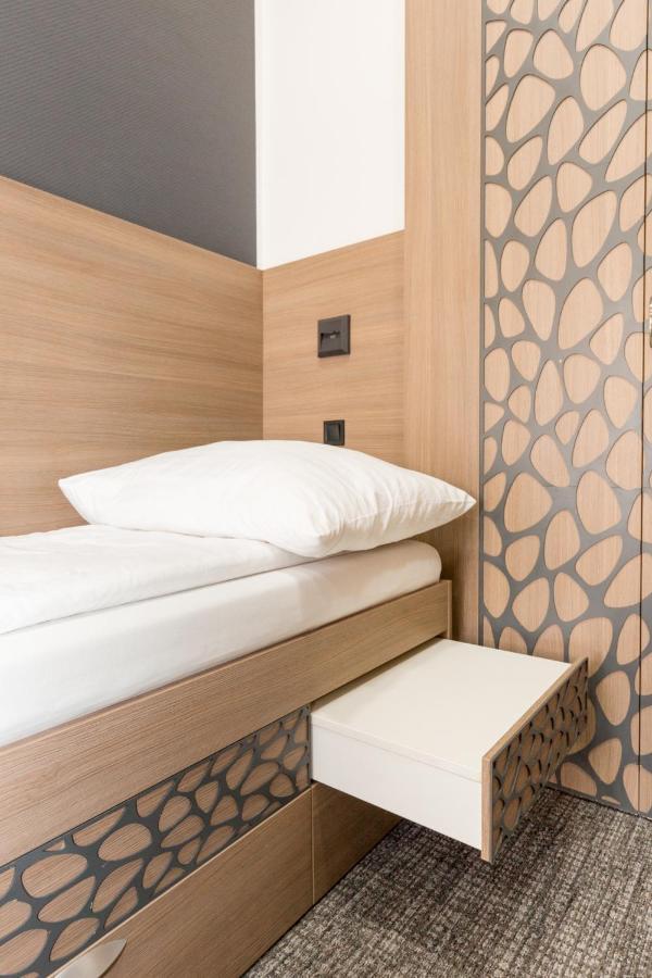 E14 Design Hostel Budapest Luaran gambar